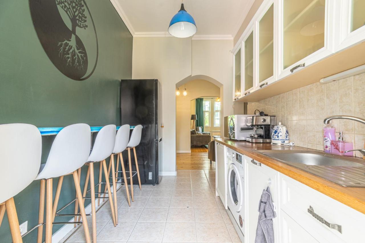 5 Seconds Away From The Main Street, Free Secured Parking Apartment Sofia Exterior foto