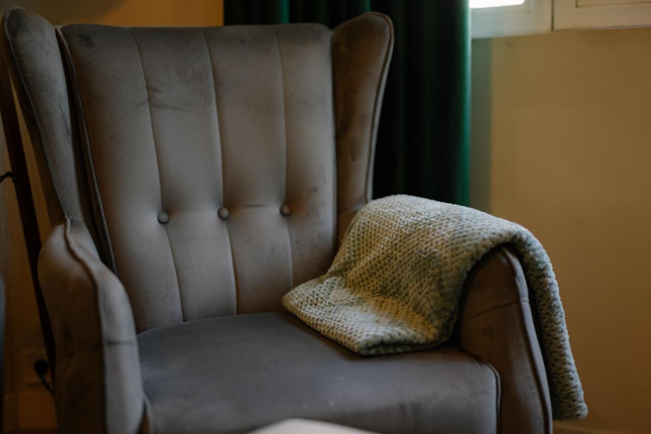 5 Seconds Away From The Main Street, Free Secured Parking Apartment Sofia Exterior foto