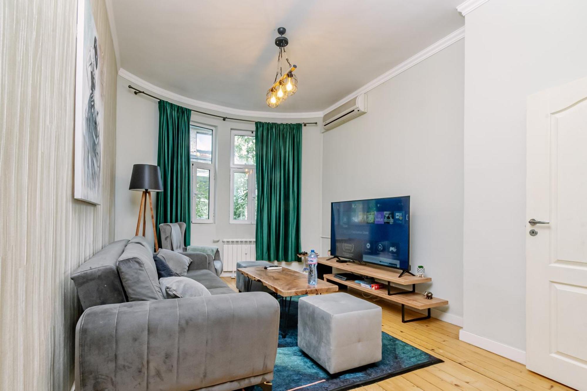 5 Seconds Away From The Main Street, Free Secured Parking Apartment Sofia Exterior foto